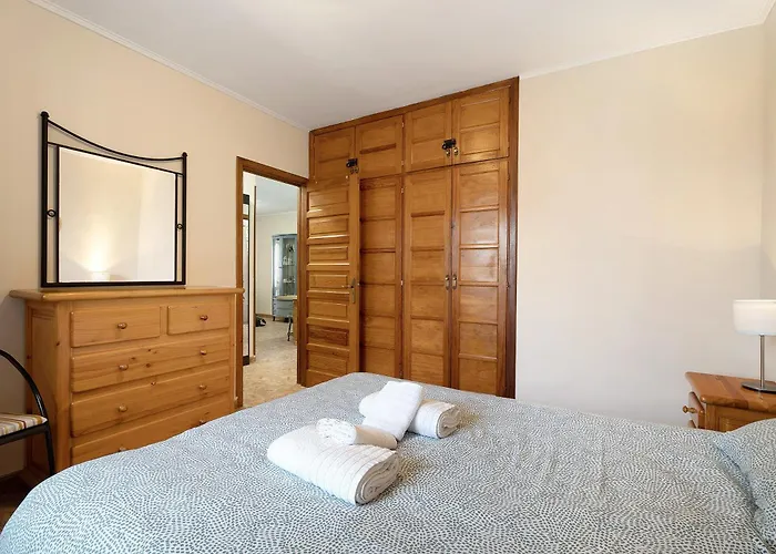 Colina Vista لوس كريستيانوس